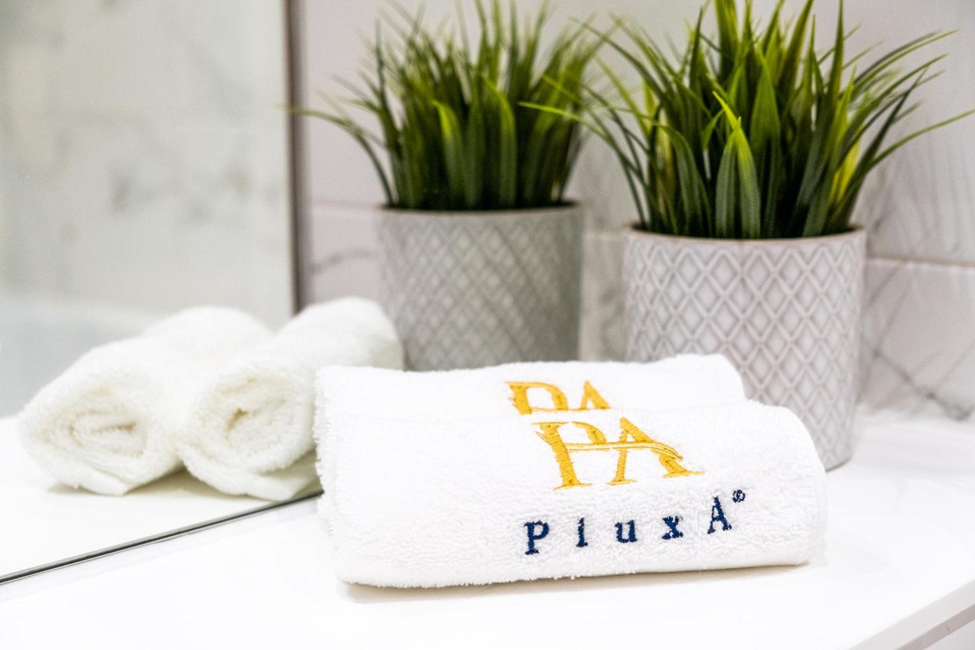 Pluxa Moonstone Metropolis Luxury Getaway In Birmingham City Centre Zewnętrze zdjęcie
